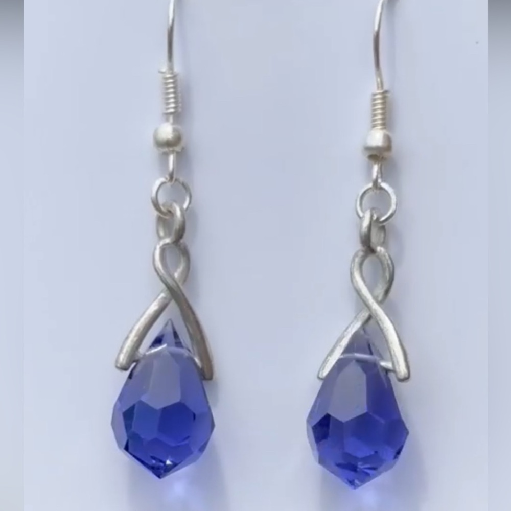 Swarovski Crystal Purple Dangle Earrings Silver Tone Twisted Elegant
